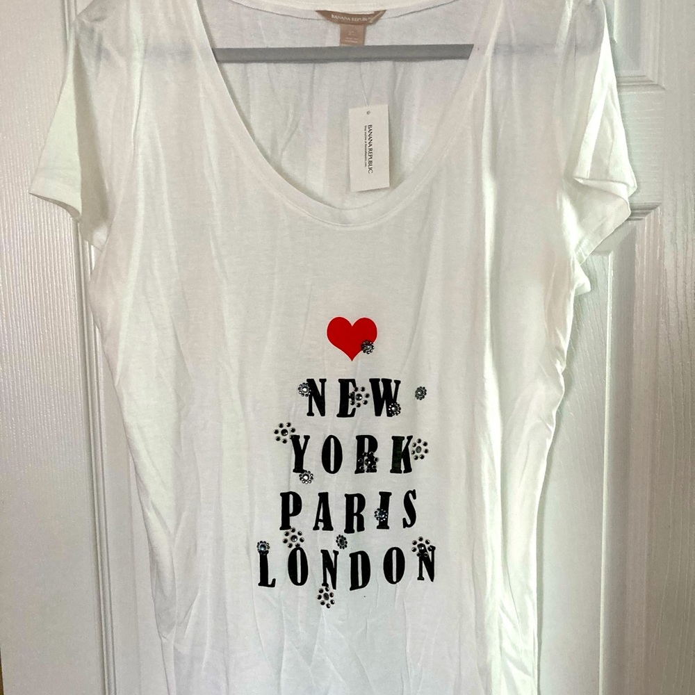 Banana Republic NWT white semi shear soft Cotten tee with blingy accents